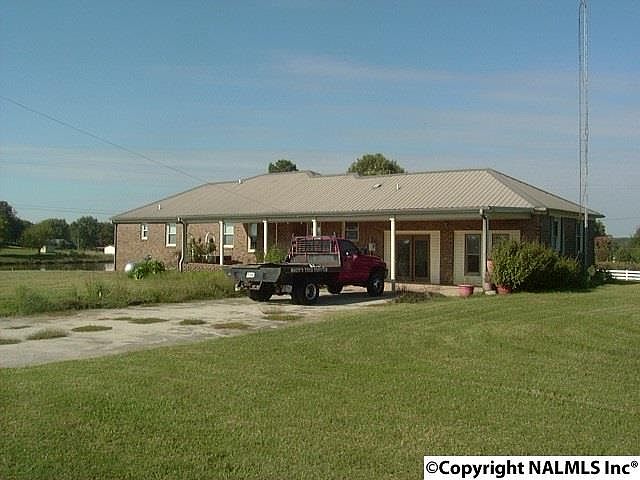 2nd image of 61 Park Rd