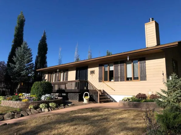 241 E 4th St, Drumheller, AB T0J 0Y4