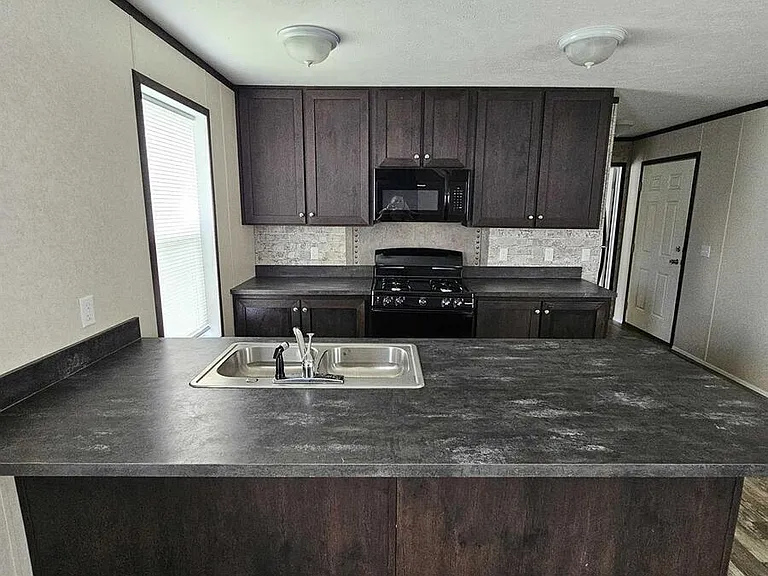 2737 W Washington Ctr #66 — Photo 2