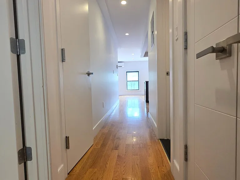 32 N Portland Ave #3F — Photo 11