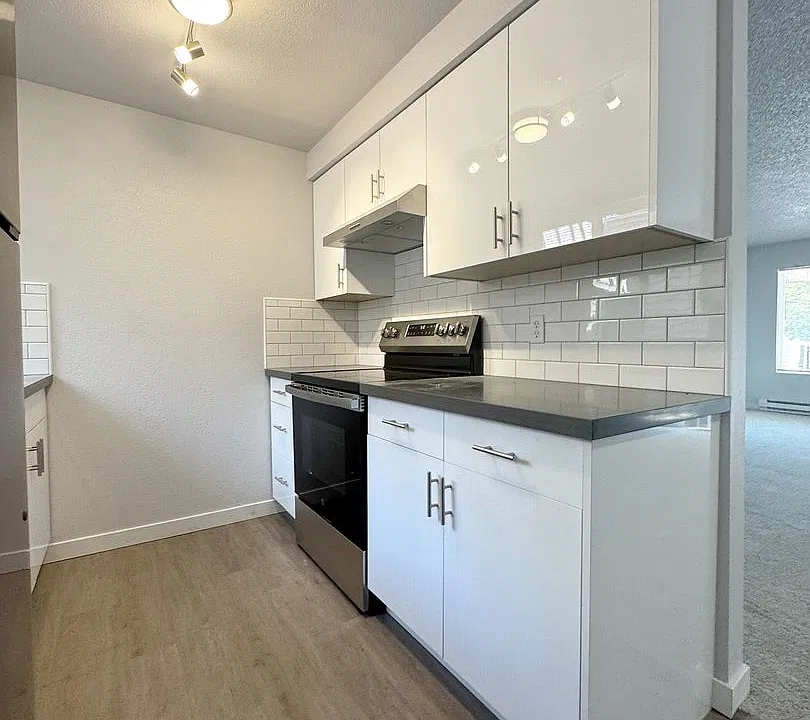 4010 W Lake Sammamish Pkwy NE
