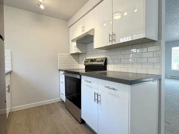 4010 W Lake Sammamish Pkwy NE, Redmond, WA 98052
