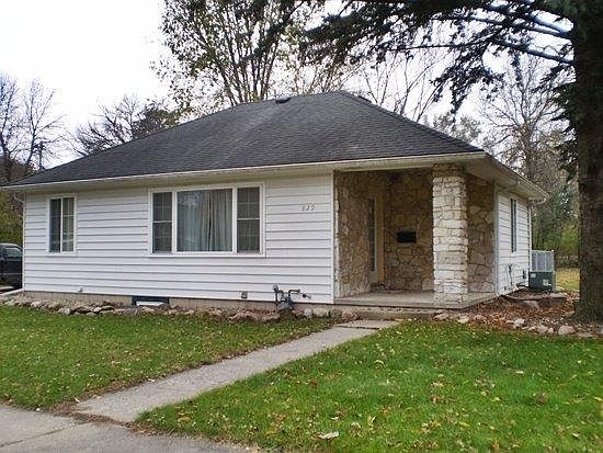 1st image of 829 2nd St SE