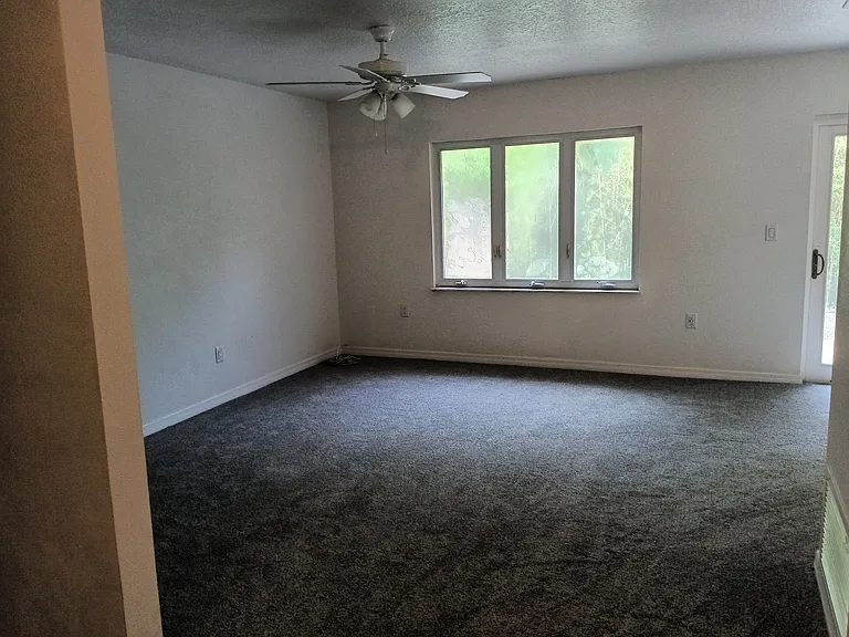 110 Etowah Cir — Photo 2