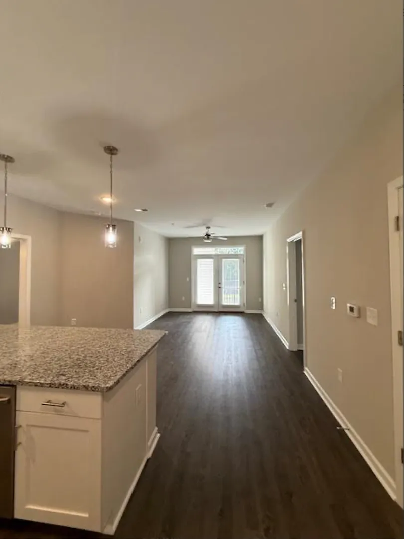 Special Offer! Submit your application before August 31, while supplies last for a rental rate of... — Photo 3