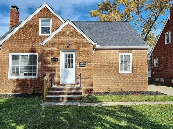 3965 Warrendale Rd, South Euclid, OH 44118