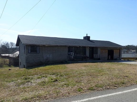 2nd image of 7024 Pine Grove Rd