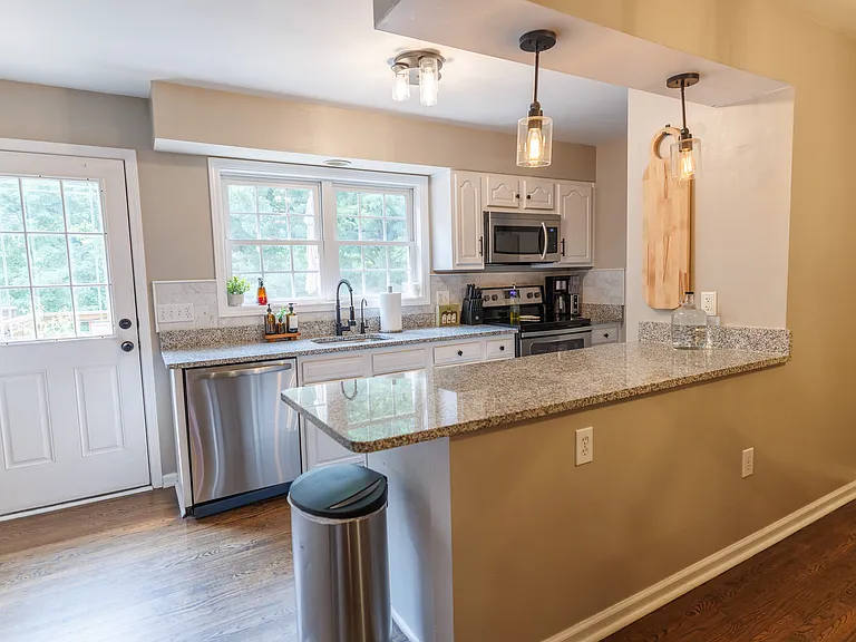 276 Parker Ave — Photo 6