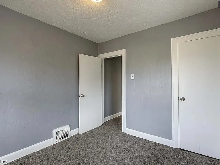 5547 Grasmere Ave — Photo 9