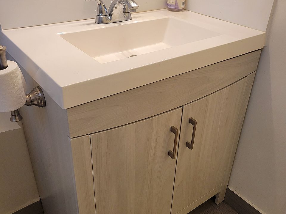 Restroom sink