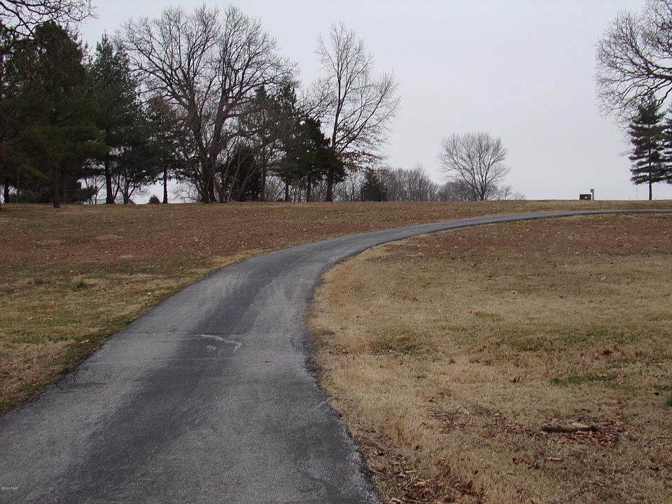 1st image of 9564 Glen Hollow Ln