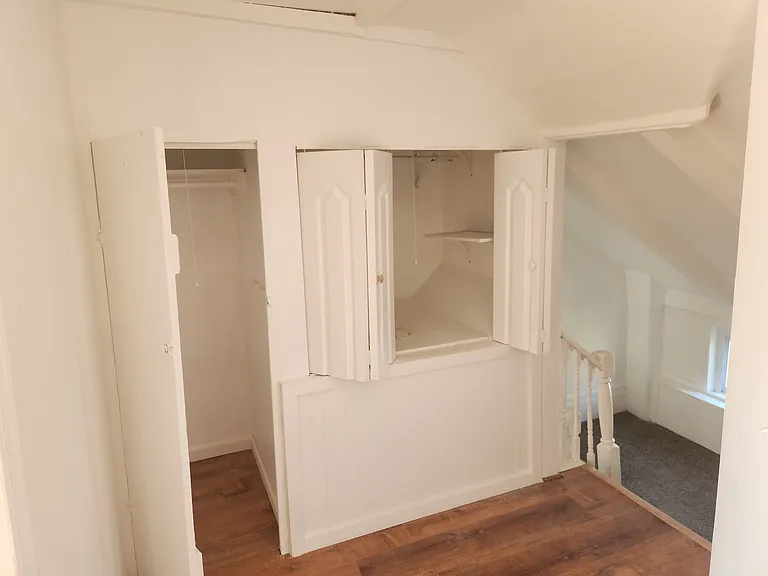 3rd fl closets