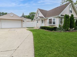 110 N Prater Ave, Northlake, IL 60164