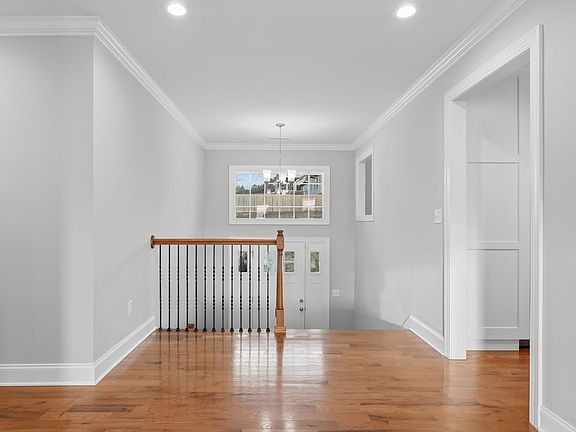 3rd image of 7063 Brady Dr