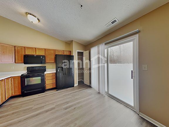 3rd image of 10616 Northern Dancer Dr