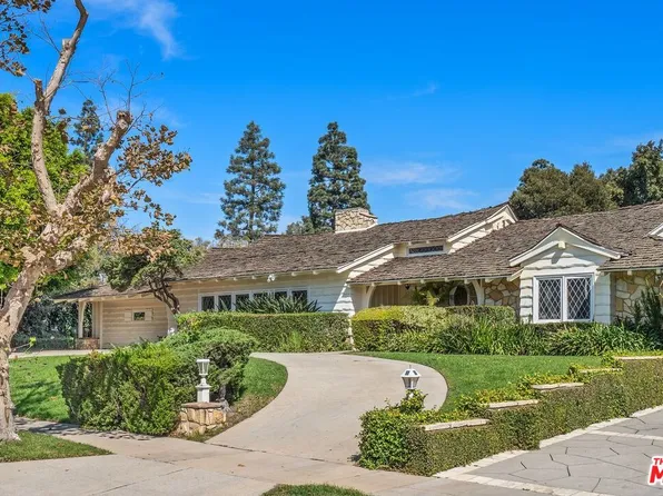 160 N Hudson Ave, Los Angeles, CA 90004