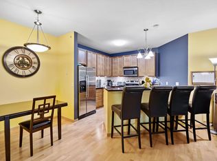 1505 5th St N APT 304, Hopkins, MN 55305