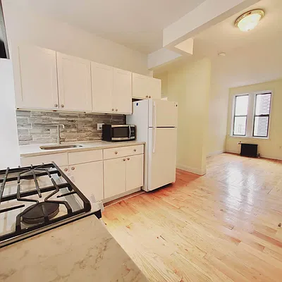 Rented by New York Residence | media 10