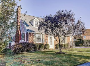 2 Hawthorne Rd, Broomall, PA 19008