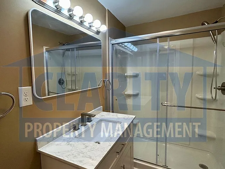 883 Harle Ave NW — Photo 16