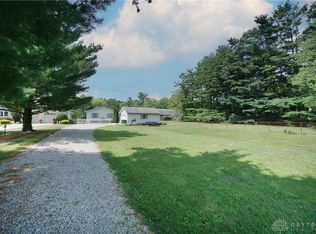 1669 Lorelei Dr, Fayetteville, OH 45118