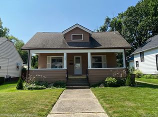 349 Voorheis St, Pontiac, MI 48341