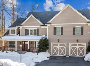 121 Dogwood Ln, Berkeley Heights, NJ 07922
