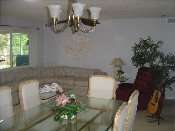 3rd image of 2014 Heathfield Cir #0