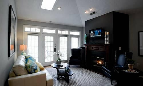 5th image of 302 Addison Pointe Dr Unit C