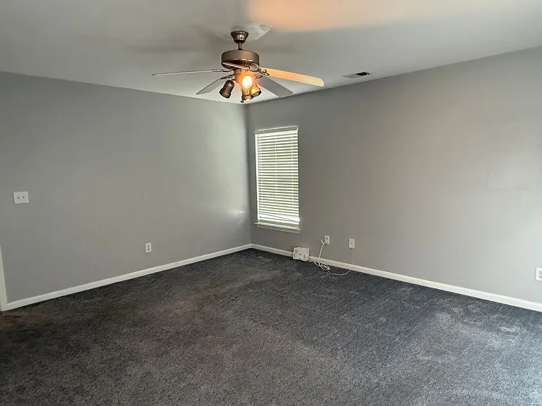 194 Avonshire Dr — Photo 12