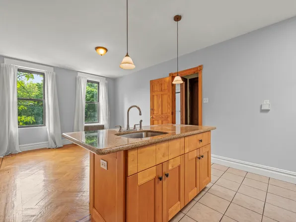 490 Decatur Street image 23 of 38