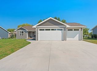 3355 Isaac Ln, Oshkosh, WI 54901