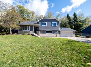1654 Currie St N, Maplewood, MN 55119