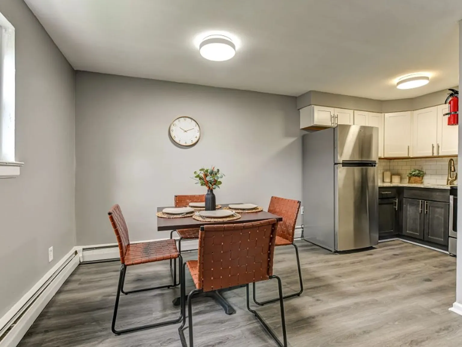 Cedar Court apartments — Photo 4