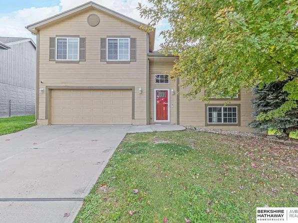 16501 Grand Ave, Omaha, NE 68116