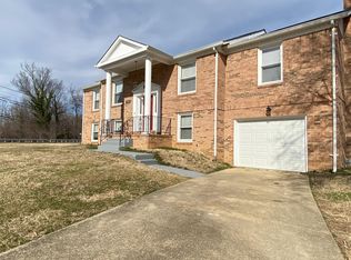 7504 Oxon Hill Rd, Oxon Hill, MD 20745