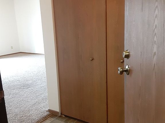 3rd image of 1133 S Landeco Ln #302