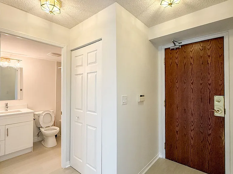 3 Pemberton Ave #206 — Photo 3