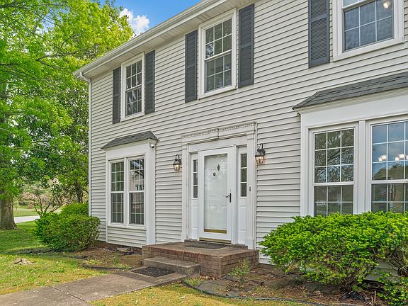 4th image of 515 Windsor Dr