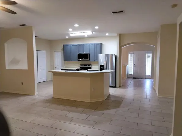 554 Reddicks Cir, Winter Haven, FL 33884
