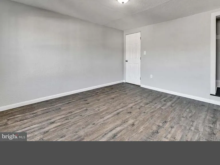 1506 Walnut St — Photo 17