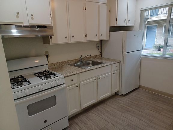 4th image of 2520 S St APT 9