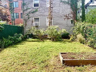 Rented by Apple Exclusive Realty Inc