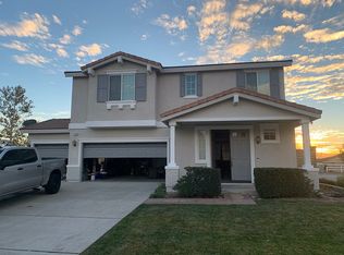 5152 Wisteria Ln, Fontana, CA 92336