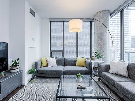 4th image of 33 Lombard St #1603