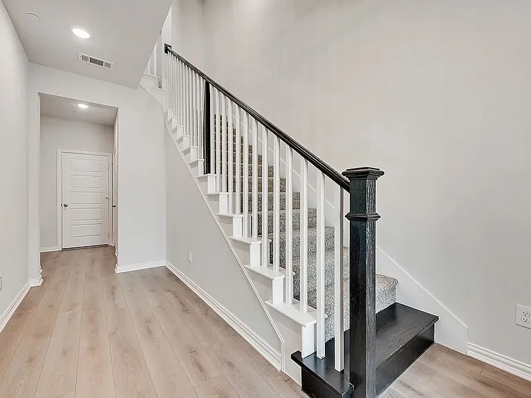 4253 Willow Pond Dr — Photo 3