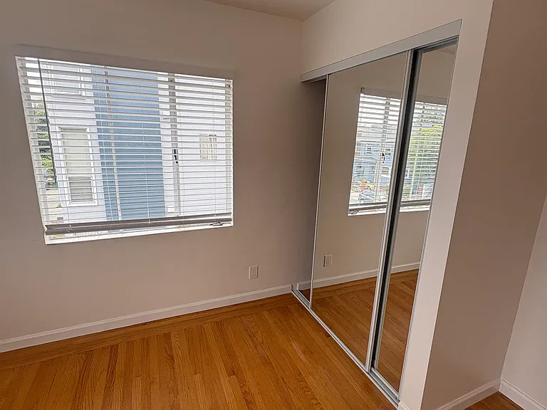 374 Bellevue Ave #D — Photo 3