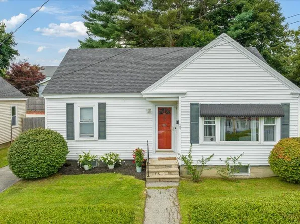 28 Oxford Street, Augusta, ME 04330