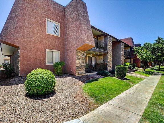 3rd image of 5061 River Glen Dr Unit 88