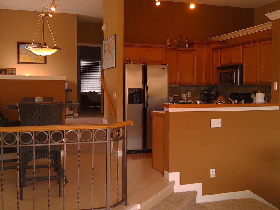 1st image of 716 Coral Reef Dr